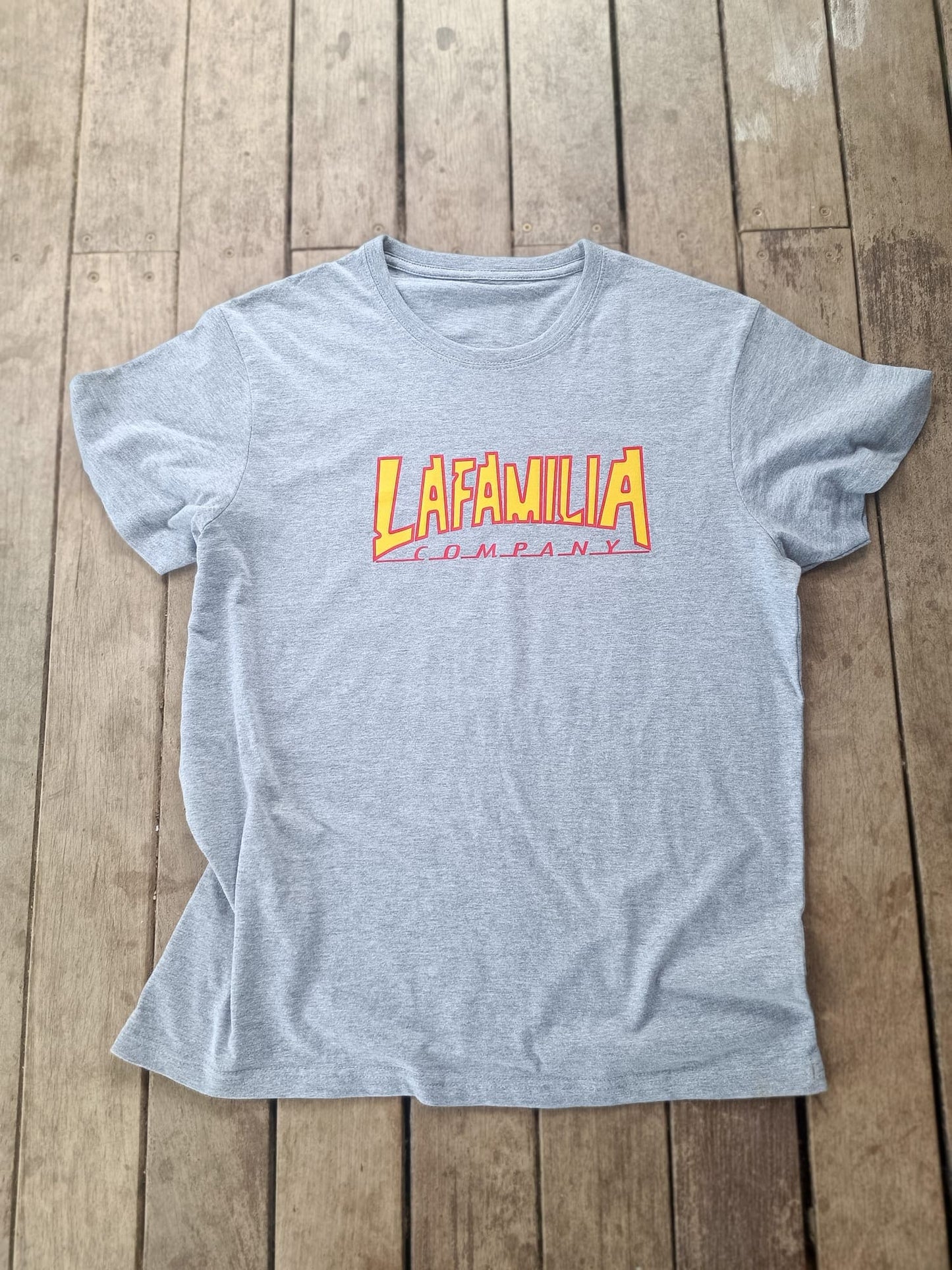 Camiseta LFM La Familia Company