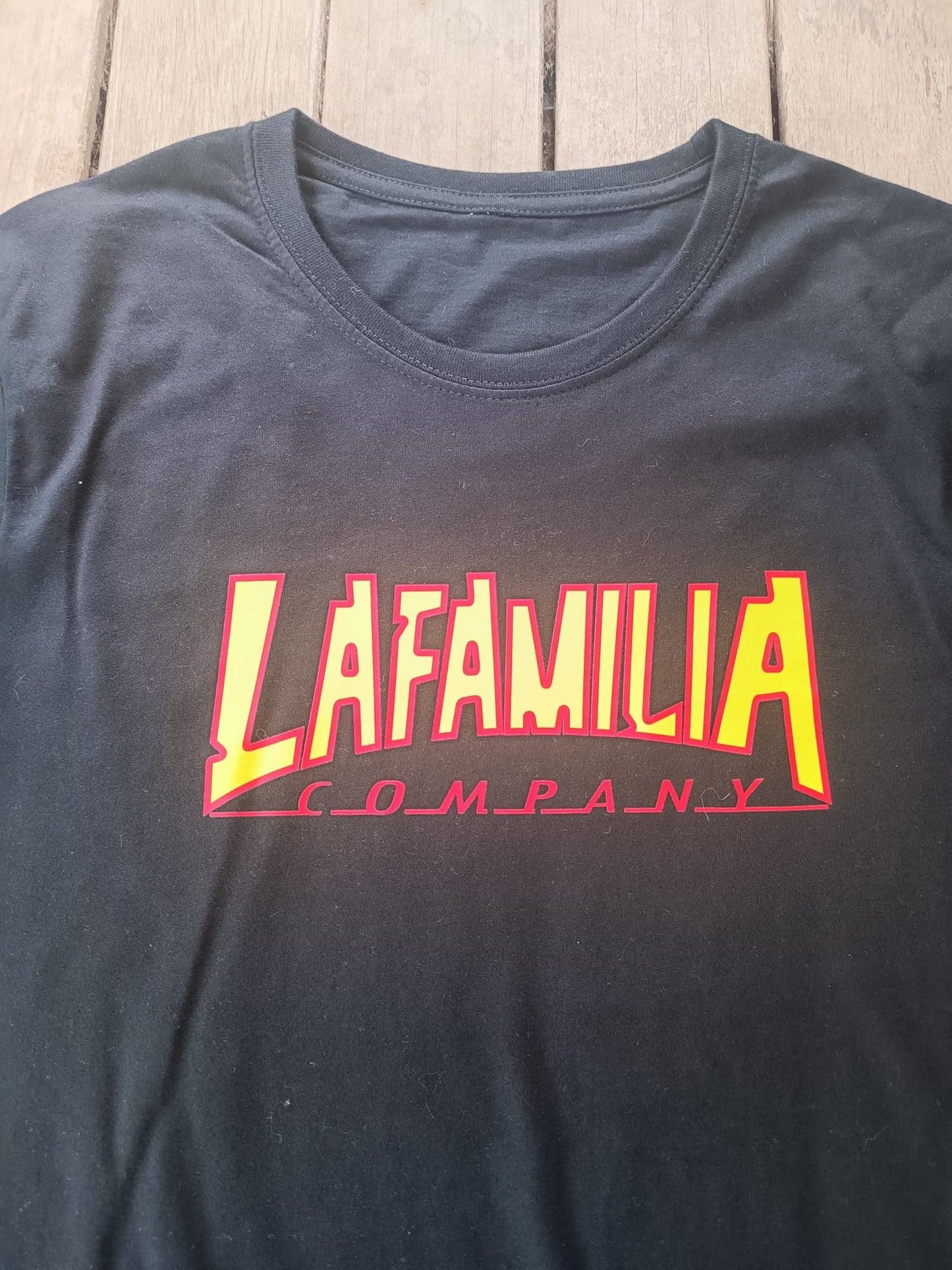Camiseta LFM La Familia Company